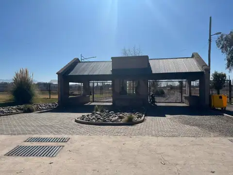 LOTE  EN VENTA BARRIO SUELOS DE OLAVARRÍA