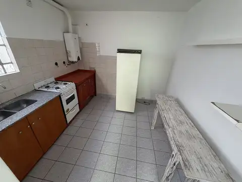 Depto Tipo Casa en Alquiler de 4 ambientes