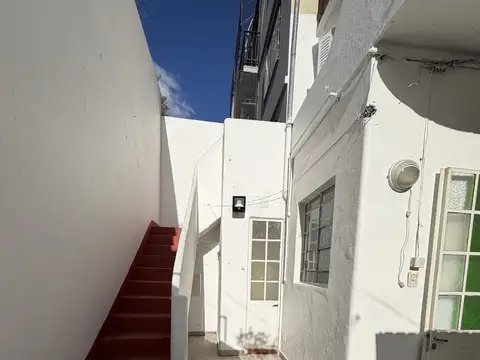 Depto Tipo Casa en Alquiler 60 años