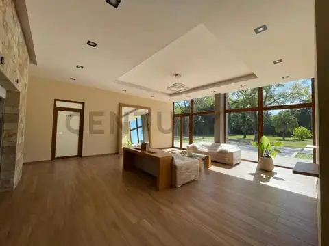 Departamento en Alquiler en Canning, USD 1.200