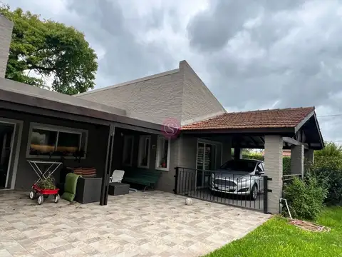 Casa en Venta con 1 cochera