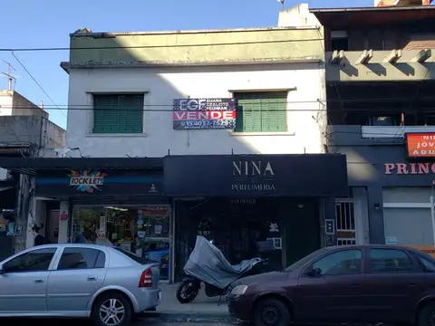 DEPARTAMENTO CENTRICO TIPO CASA CON PROYECCION