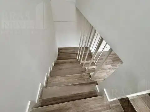 Depto Tipo Casa en Venta con 1 cocheras