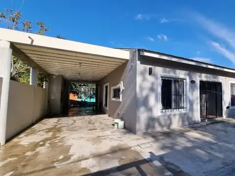 Casa en venta en Pilar, en el Barrio Villa Alpina II, sobre la calle Lincoln, excelente ubicación