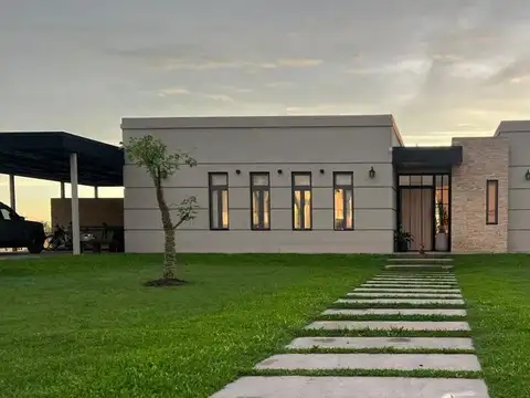 Casa Chalet  en Venta en Haras el Malacate, Exaltación de la Cruz, G.B.A. Zona Norte