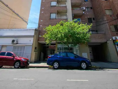 Remax Vende Amplio Dpto 2 Dormitorios en Recoleta