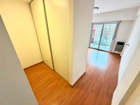 Departamento en Alquiler en Castelar, $ 700.000