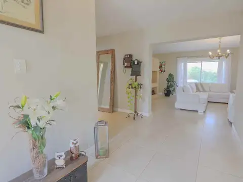 Casa en Venta en Belén de Escobar, USD 346.000