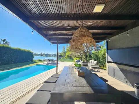 Casa en Alquiler de 4 dormitorios