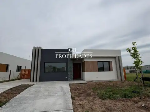 Venta de Casa 4 AMBIENTES en Santa Elisa, Pilar