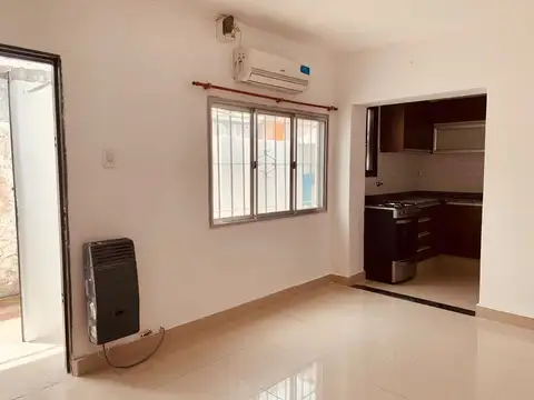 Depto Tipo Casa en Venta de 2 ambientes
