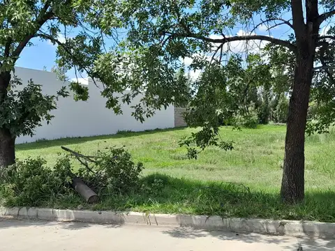 VENDO LOTE! MUY BUENA UBICACION..!
