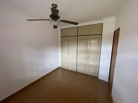 Casa en Alquiler 1 año