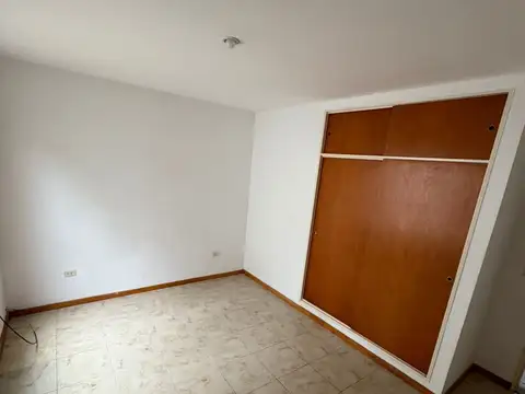 Departamento en Alquiler en Villa Ballester, $ 550.000