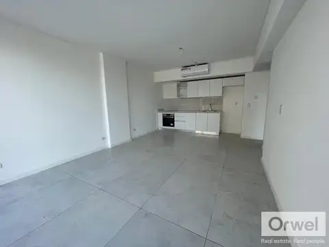 Oficina 2 ambientes con 1 baño