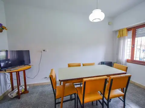 Depto Tipo Casa 4 ambientes con 1 baño