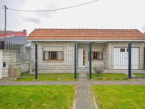 Venta casa en ph 4 ambientes APTO CREDITO