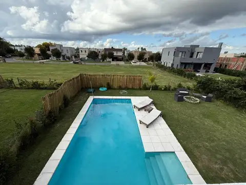 Casa  en Venta en Barrio Santo Tomas, Derqui, Pilar
