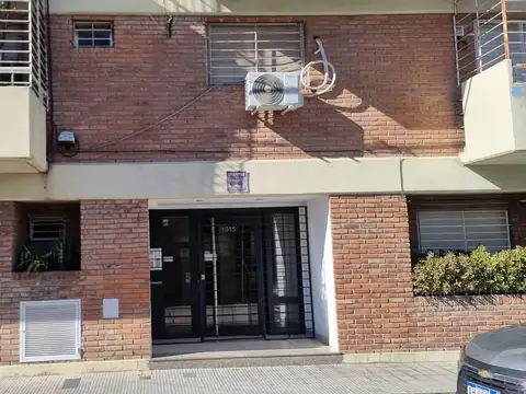 Departamento en Alquiler en Echesortu, $ 600.000