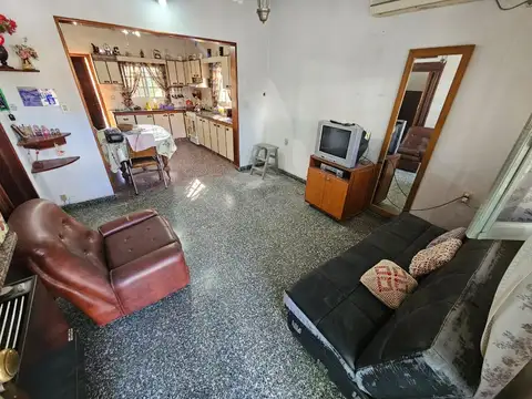 Casa en Venta en Isidro Casanova, USD 90.000