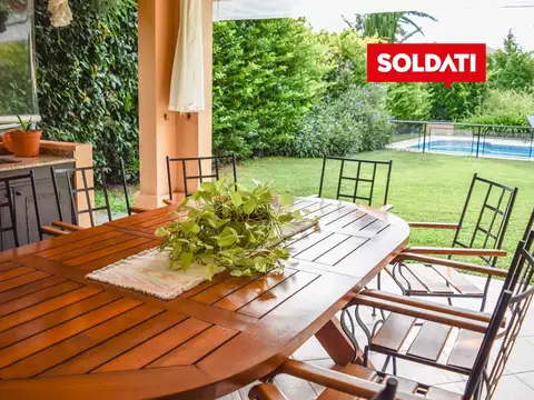 Ayres de Pilar, lote central al NO