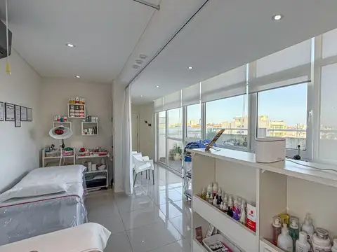 Venta Oficina B. San Jose con Baulera y Terraza