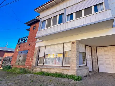 VENTA CASA 5 AMB C/DEP GARAGE PATIO 50M DEL MAR