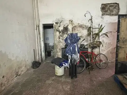 Local en Alquiler en Hurlingham, $ 350.000