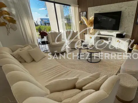 Casa en Venta al Oeste