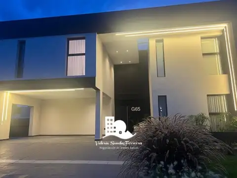 Casa, venta, barrio cerrado Greenville.