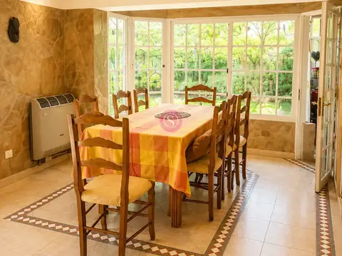 Casa en Venta con 1 cochera