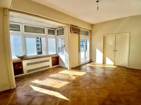Departamento en Venta de 8 ambientes