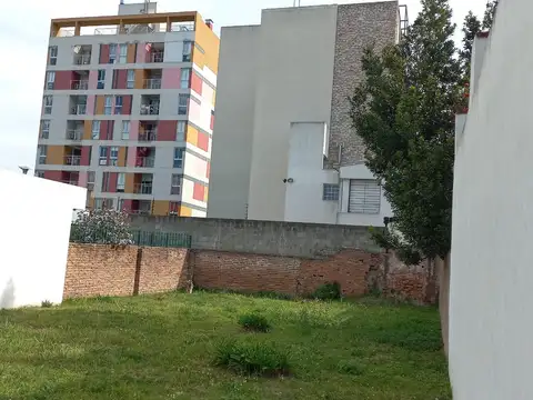 Terreno en Venta, FOT 2,5