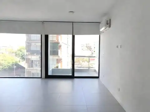 Angel Carranza 1300