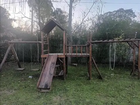 Casa en Venta con 3 cocheras