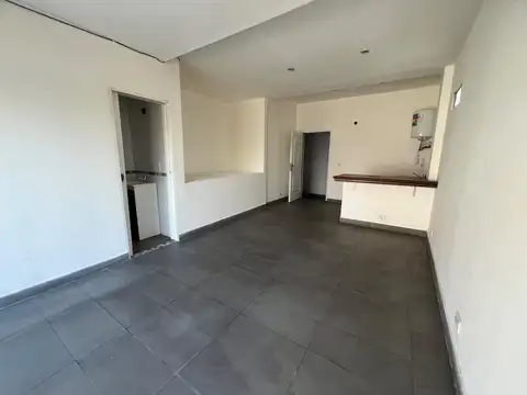 Depto Tipo Casa en Alquiler de Monoambiente