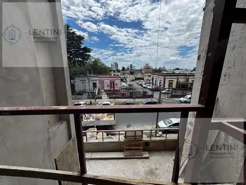 Monoambiente a estrenar en Caseros Centro