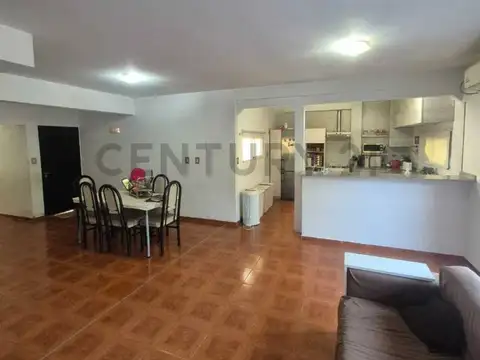 Montes De Oca 2200, Piso 0