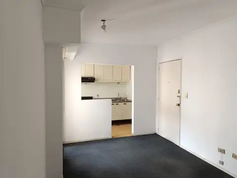 Departamento 2 amb, en Caballito, Interno, muy luminoso.