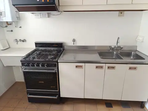 Departamento en Alquiler en Caballito, $ 600.000