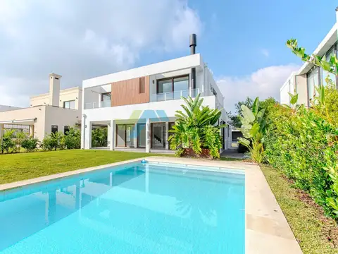 Casa  en Venta en Carpinchos, Nordelta, Tigre