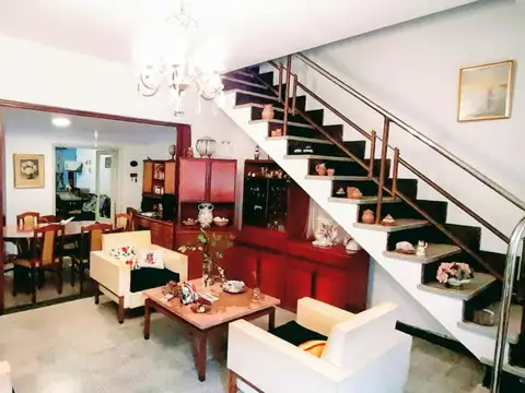 Casa en Venta con 1 cochera
