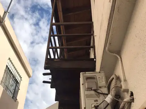 Depto Tipo Casa en Venta con 1 cocheras