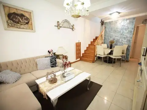 Depto Tipo Casa en Venta de 3 dormitorios