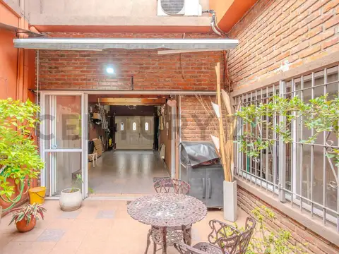 Casa 5 ambientes con 1 baño
