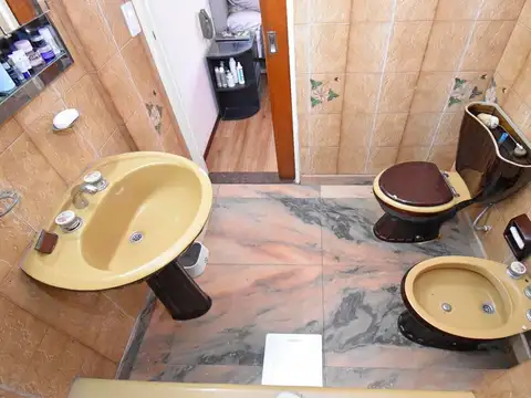 Casa en Venta con 4 cocheras