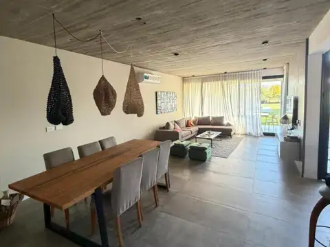 Casa en Venta en Aldea Lago, USD 340.000
