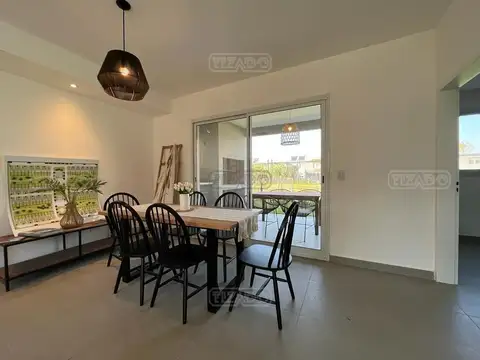 Casa en Venta en Garin, USD 155.000