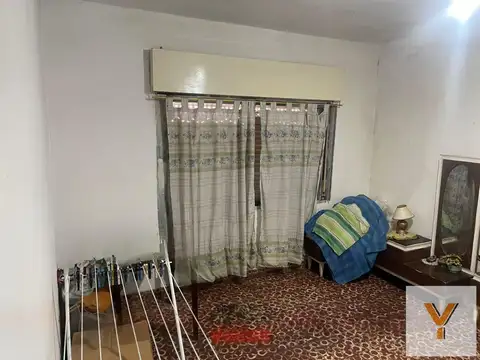 Casa en venta - 2 Dormitorios 1 Baño - 315mts2 - Moreno
