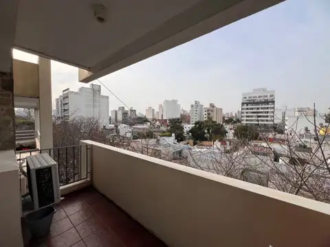 Departamento 4 ambientes con 2 baños